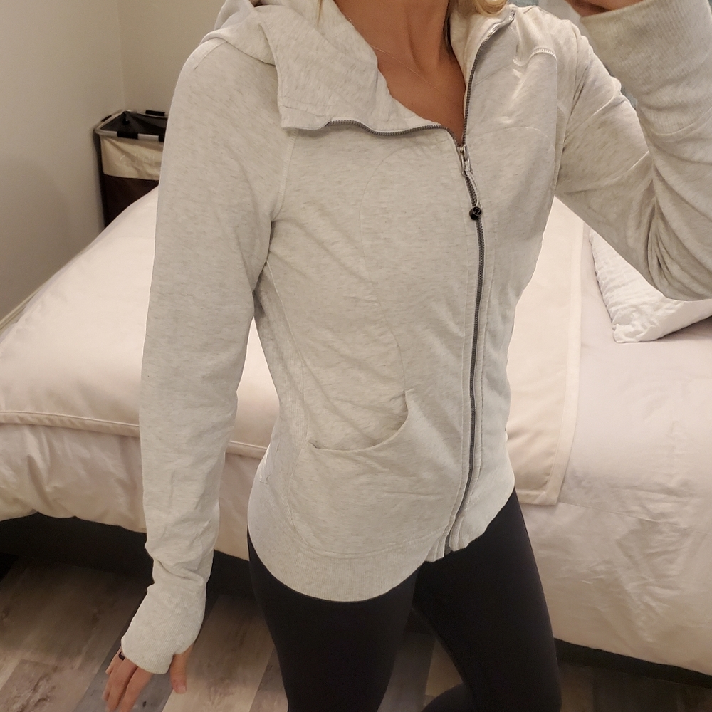 Lululemon Scuba Jacket - Picture 2 of 7